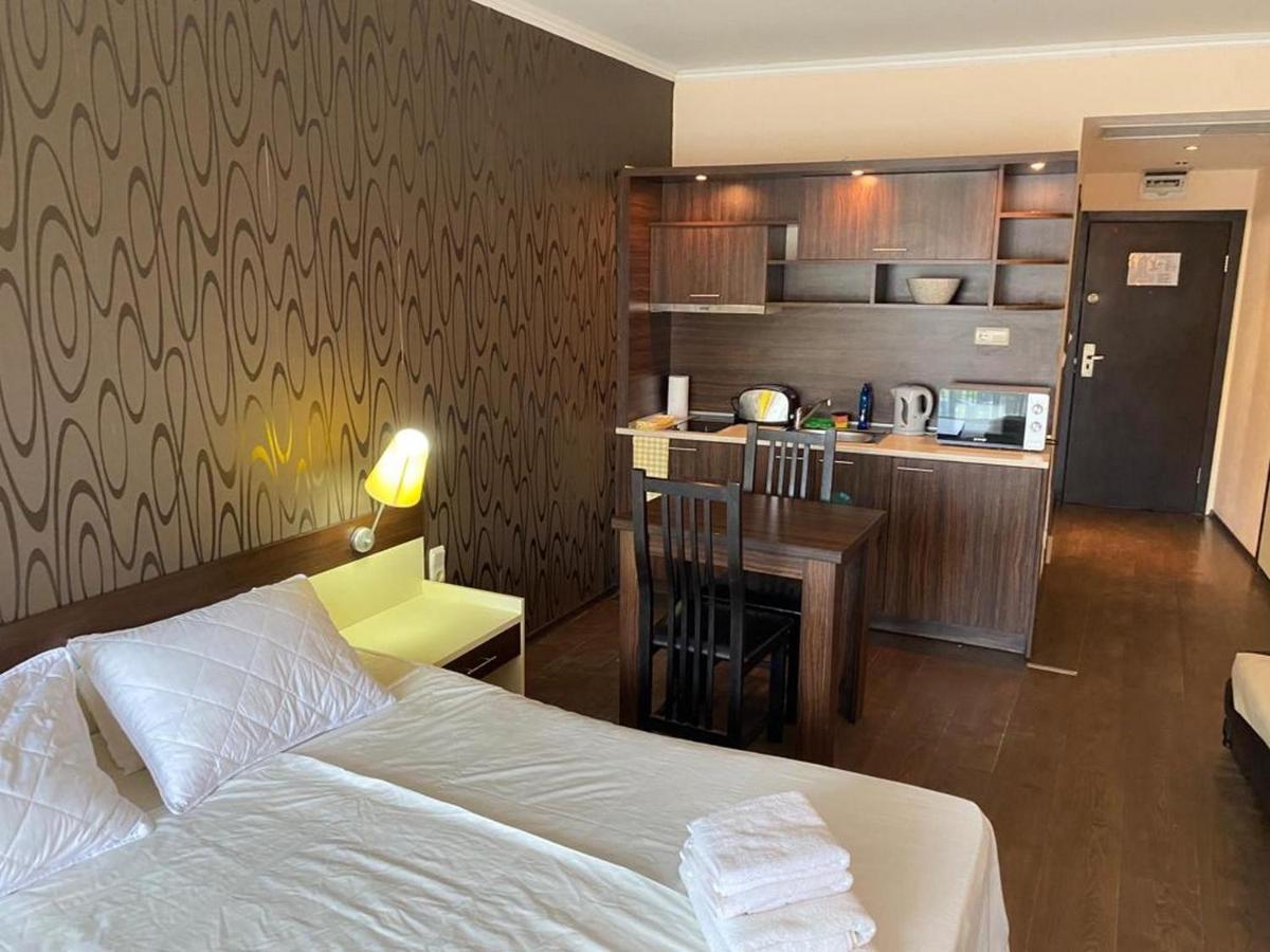 Menada Apartments In Grand Hotel Sveti Vlas Exterior photo