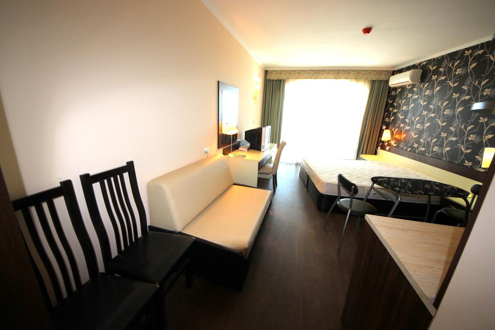 Menada Apartments In Grand Hotel Sveti Vlas Room photo