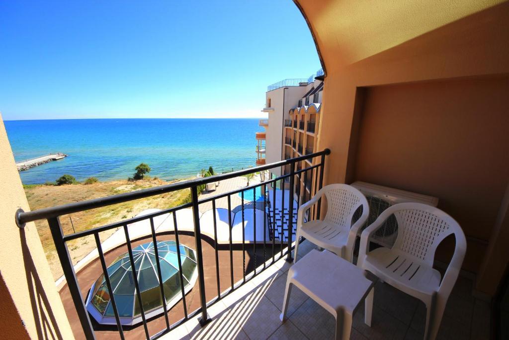 Menada Apartments In Grand Hotel Sveti Vlas Room photo